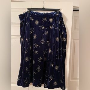 ModCloth nwt velvet skirt with glittery motifs size 26